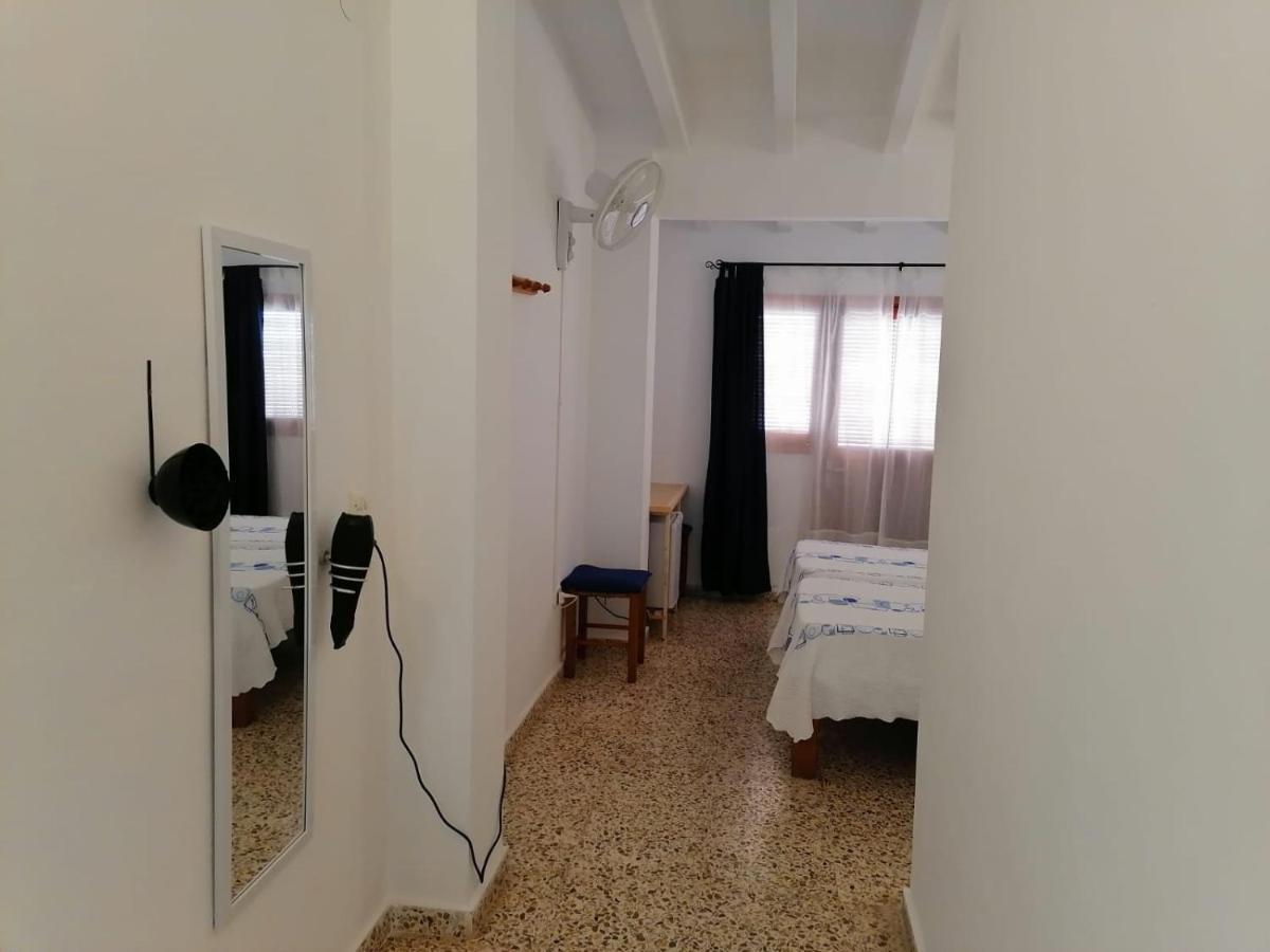 Hostal Pepe San Ferrán de ses Roques Eksteriør bilde