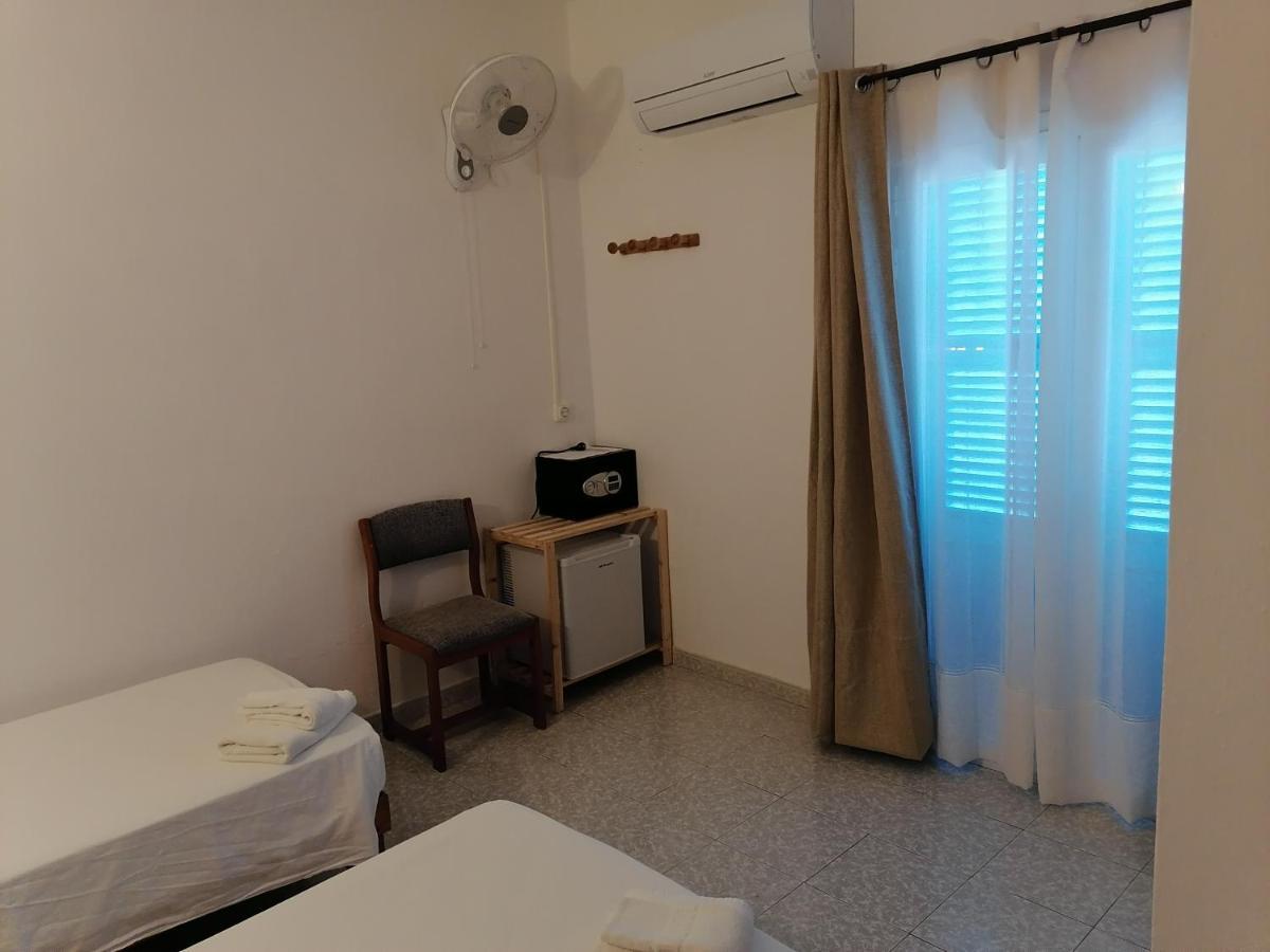 Hostal Pepe San Ferrán de ses Roques Eksteriør bilde