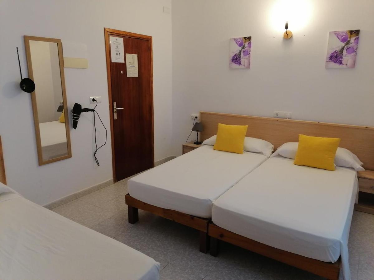 Hostal Pepe San Ferrán de ses Roques Eksteriør bilde