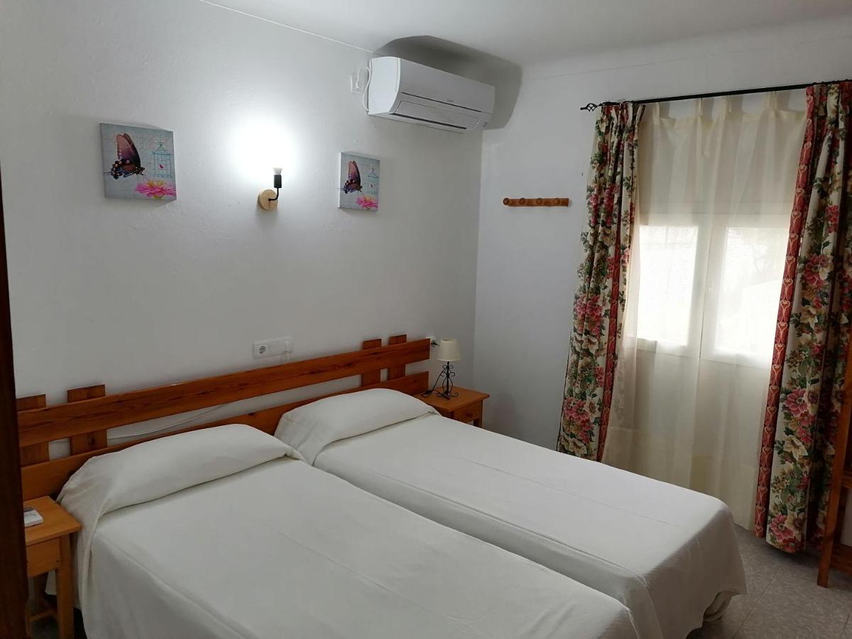 Hostal Pepe San Ferrán de ses Roques Eksteriør bilde