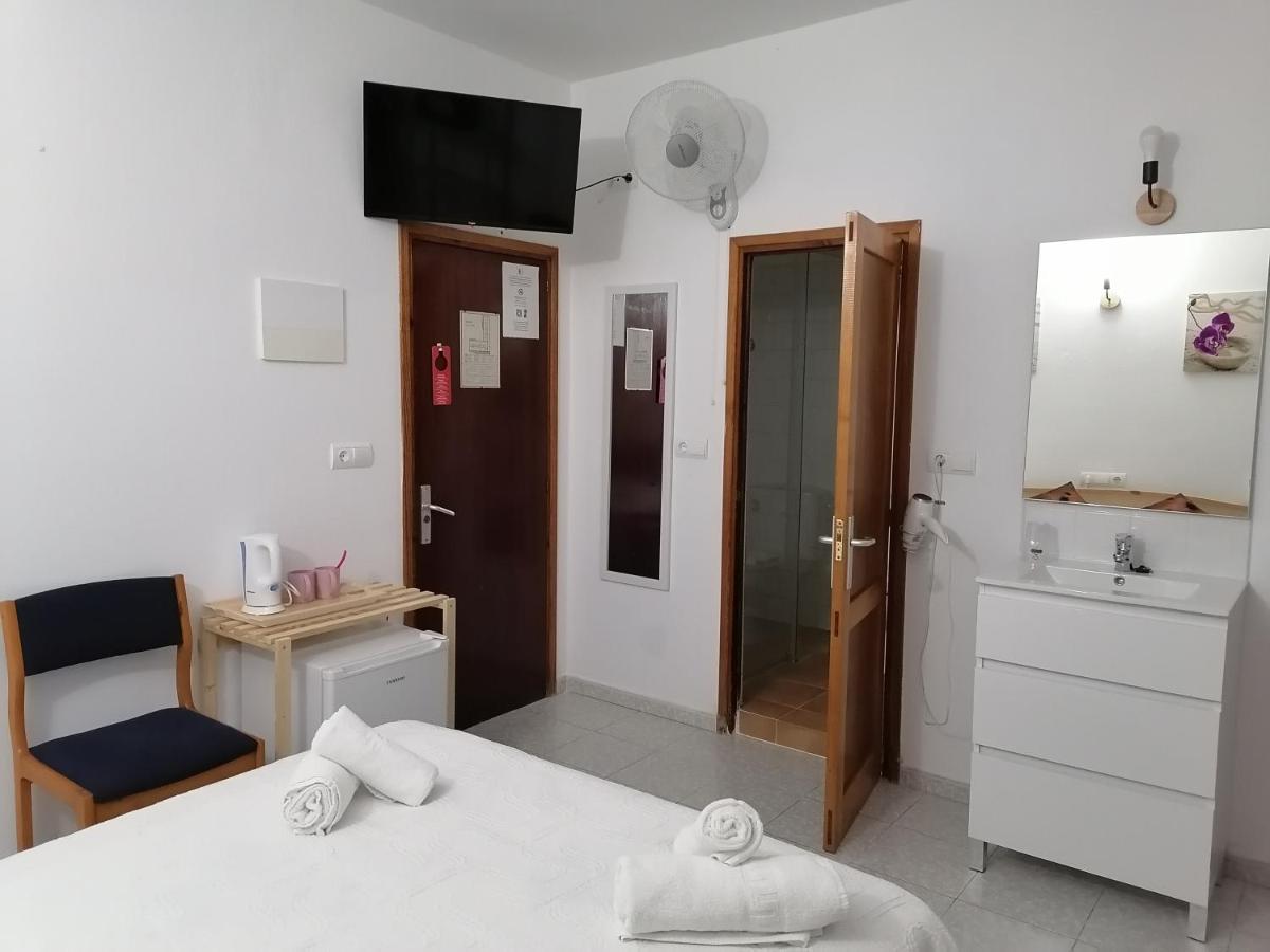 Hostal Pepe San Ferrán de ses Roques Eksteriør bilde